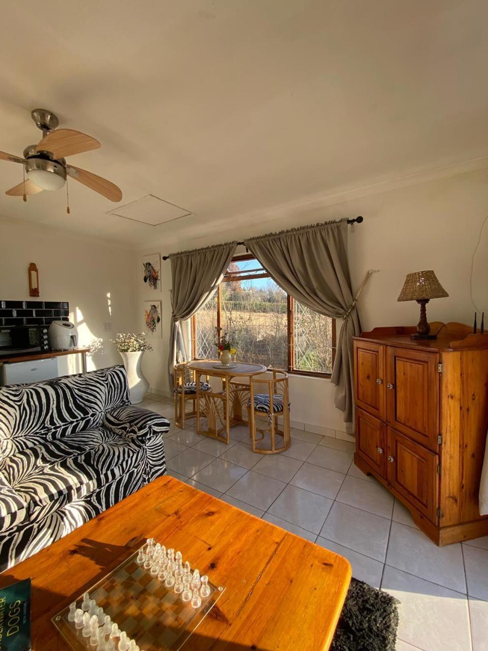 Sani Pass View Cottage 히머빌 외부 사진