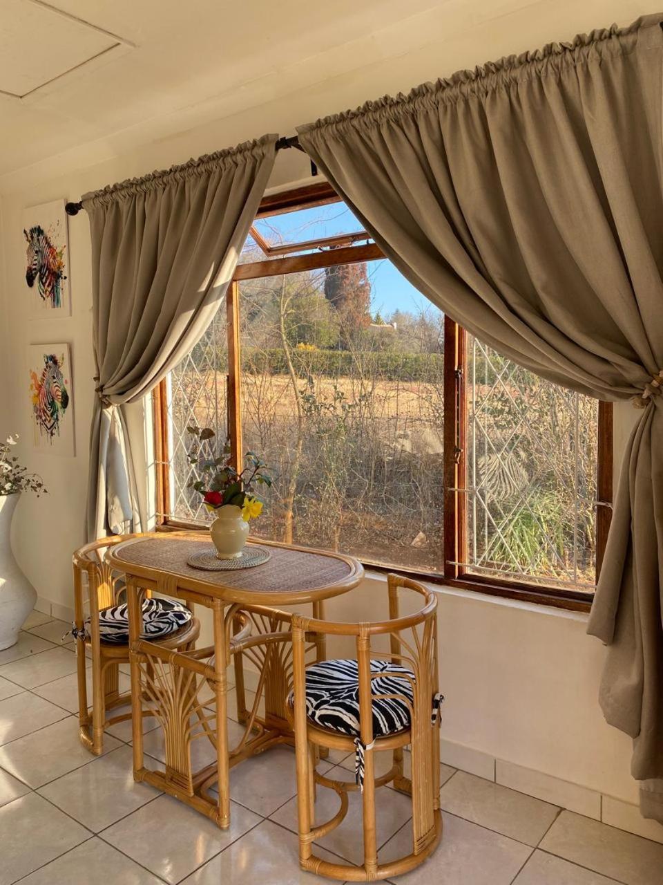 Sani Pass View Cottage 히머빌 외부 사진